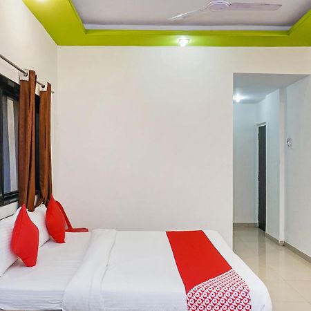 OYO 24551 Hotel Shirdi Sai Inn Esterno foto