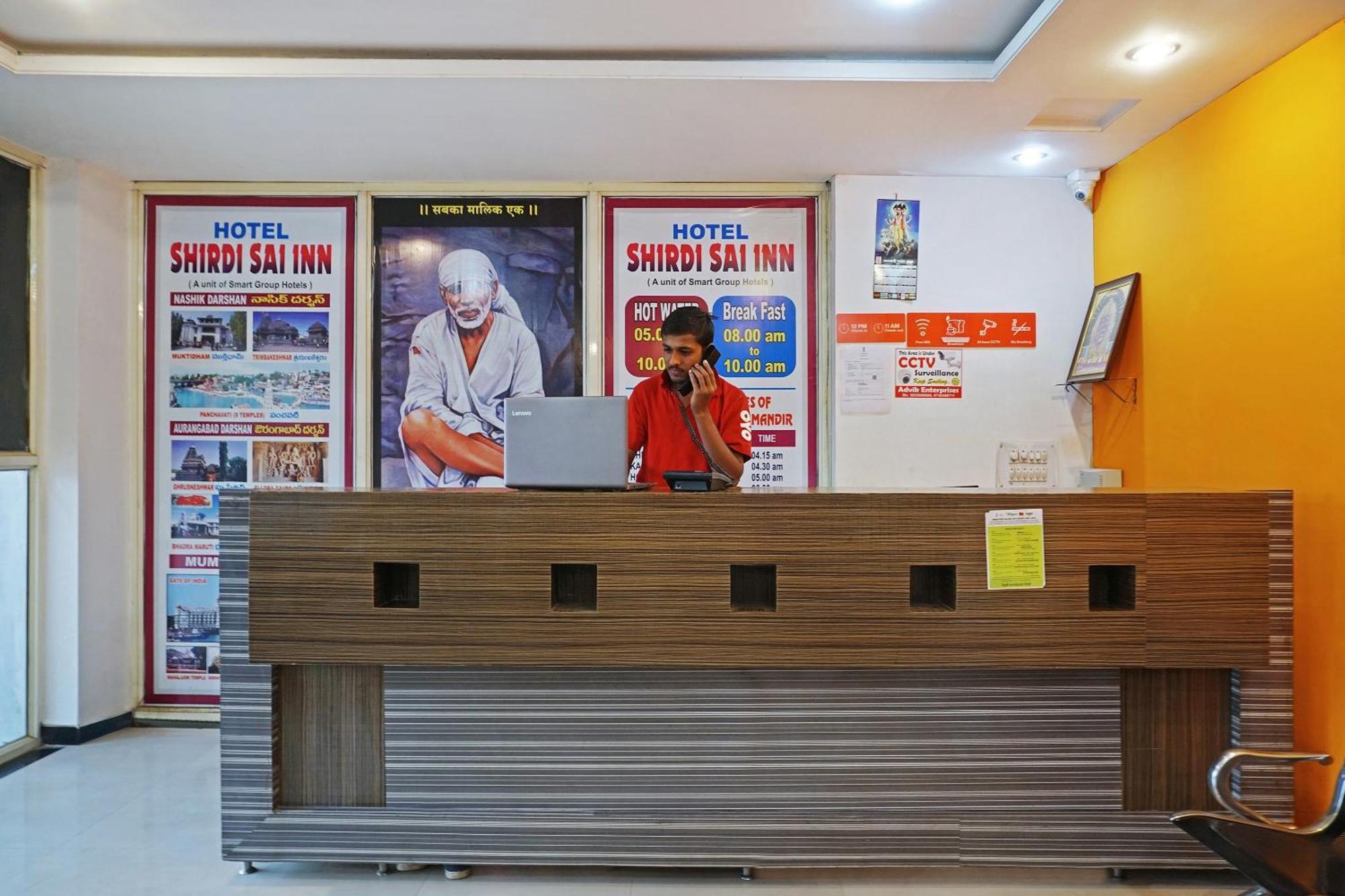 OYO 24551 Hotel Shirdi Sai Inn Esterno foto